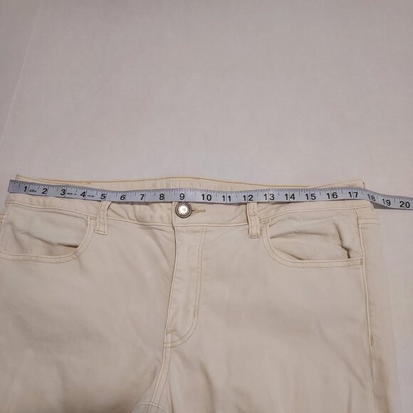 American Eagle Mid Rise Super Distressed Cream Jeggings - Picture 10 of 13